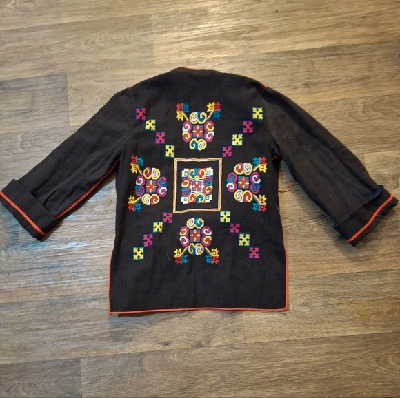 Embroidered Abstract Reversible Jacket. - Picture 14 of 16